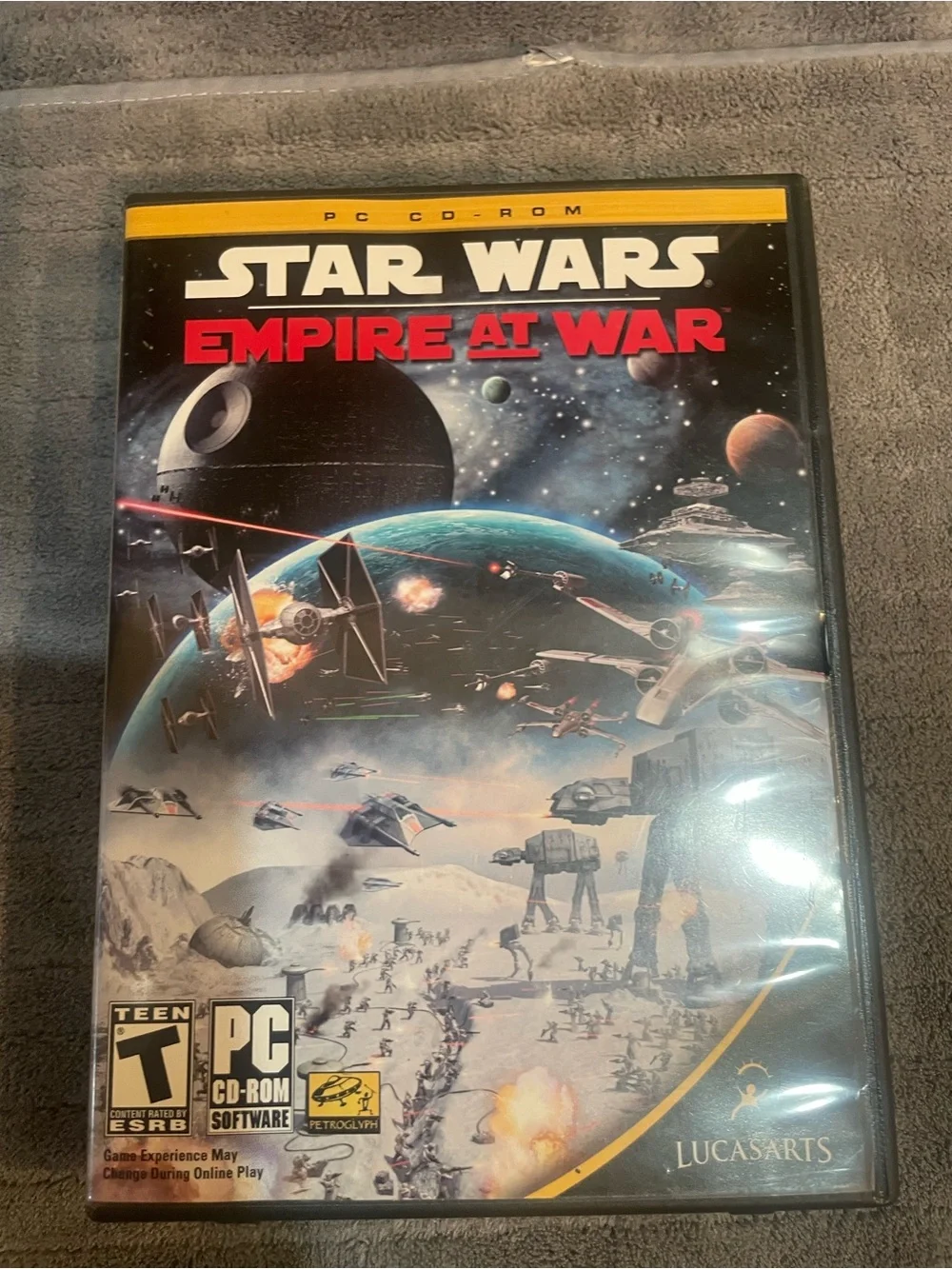 Star Wars: Empire at War (PC, CD-ROM 2006) with manual book Lot Of 2